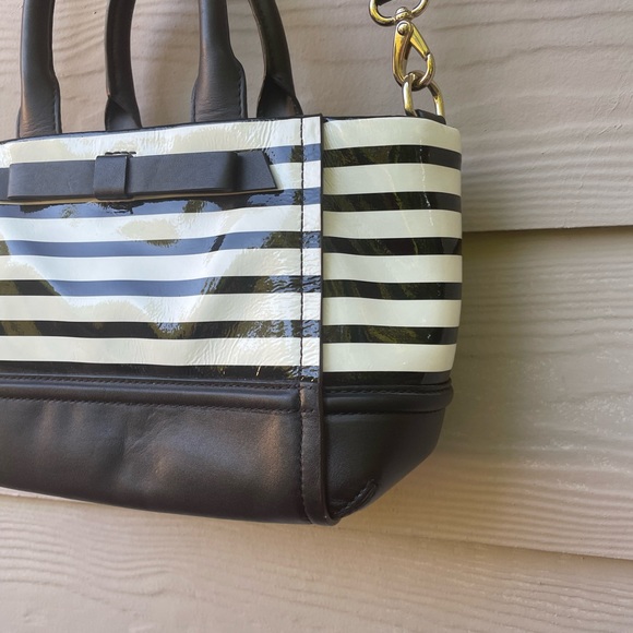 🖤🤍 KATE SPADE New York CHELSEA PARK STRIPE GIGI SATCHEL/Crossbody 🤍🖤 NWT - Picture 9 of 16